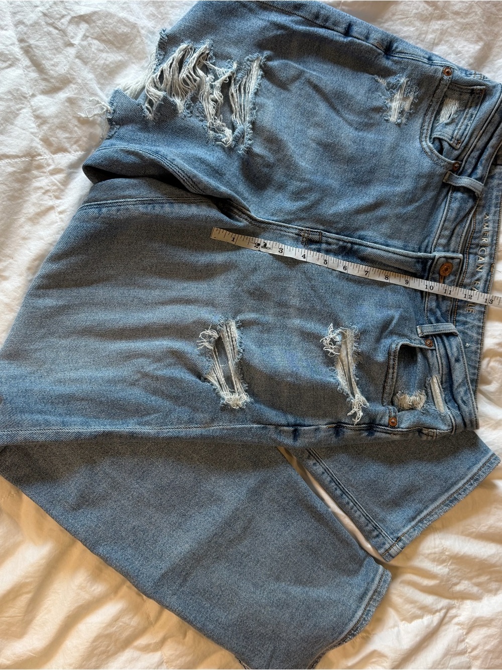 American Eagle Outfitters Women's Straight Leg Distressed Light Blue Jeans
